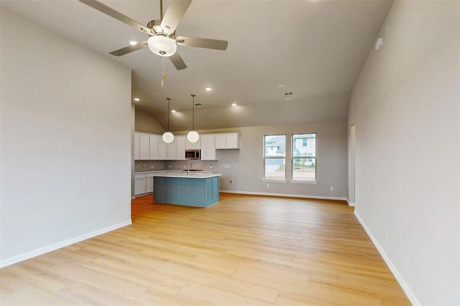 Spacious, unfurnished interior of a new home in Lilybrooke at Legacy Hills, Celina (Image 25). Spacious, unfurnished interior of a new home in Lilybrooke at Legacy Hills, Celina (Image 25).