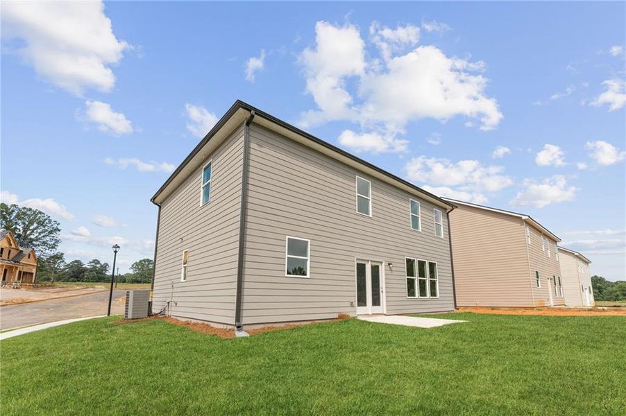 Exterior details and patio area of a home in Oakhill Estates, Adairsville (Image 3).