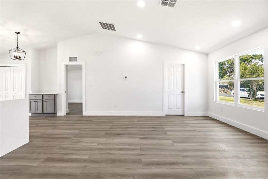 Spacious, unfurnished interior of a new home in , Cocoa (Image 32).