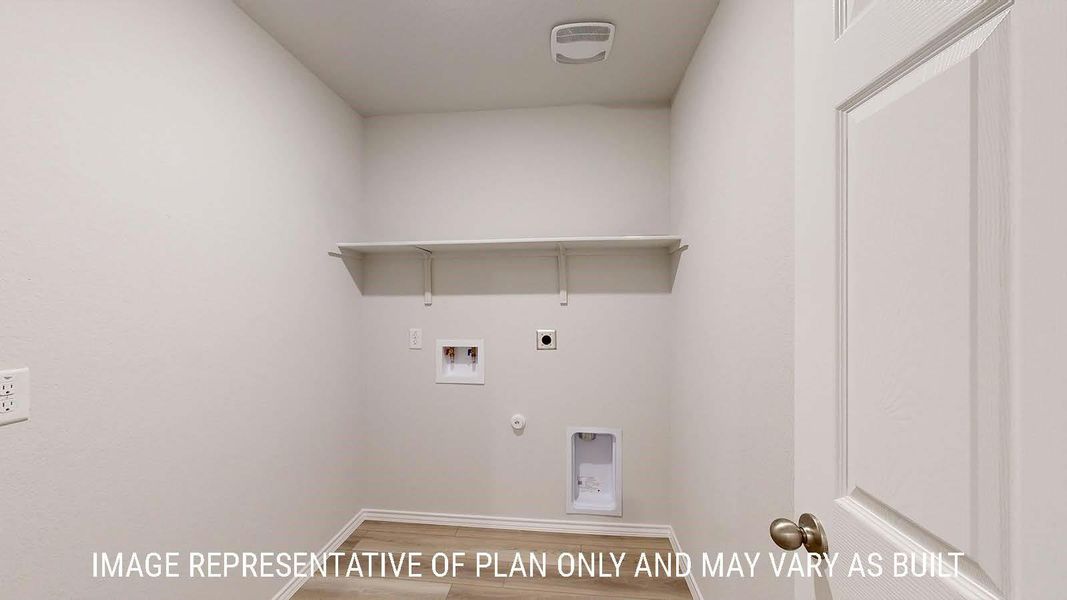 Spacious, unfurnished interior of a new home in Wilkins Valley, Brenham (Image 14).