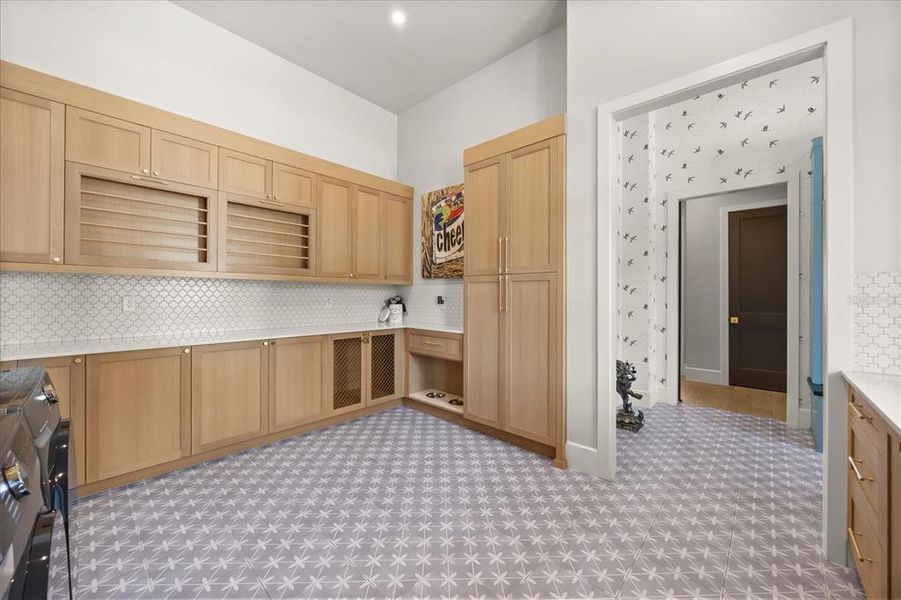 Furnished interior view inside a new home in , Gotha (Image 57).