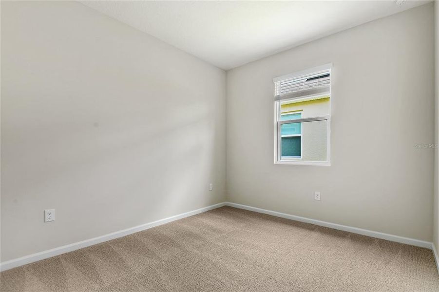 Spacious, unfurnished interior of a new home in Seasons at Magnolia Pointe, Umatilla (Image 13).