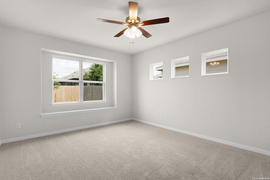 Spacious, unfurnished interior of a new home in Casinas at Gruene, New Braunfels (Image 13).