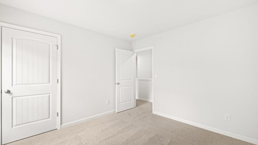 Spacious, unfurnished interior of a new home in South Wind, Union City (Image 19).