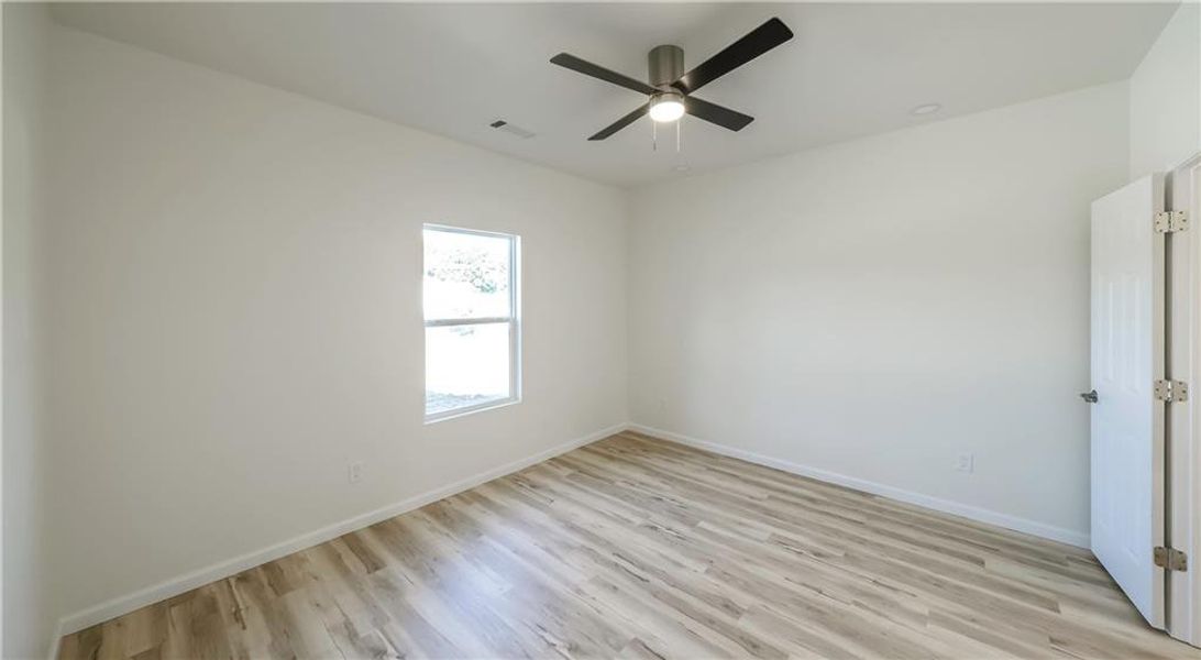 Spacious, unfurnished interior of a new home in , Carrollton (Image 23).