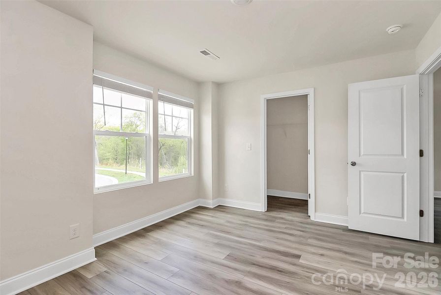 Spacious, unfurnished interior of a new home in , Monroe (Image 15).