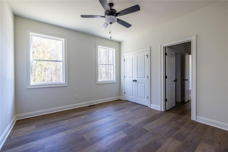 Spacious, unfurnished interior of a new home in , Dallas (Image 27).