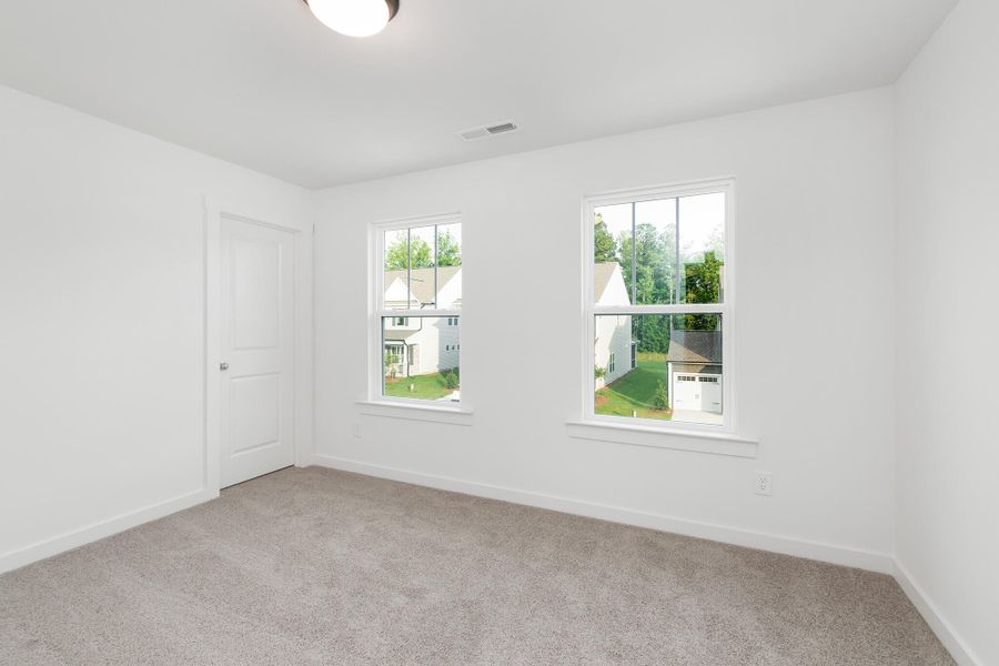 Spacious, unfurnished interior of a new home in , St. George (Image 21).