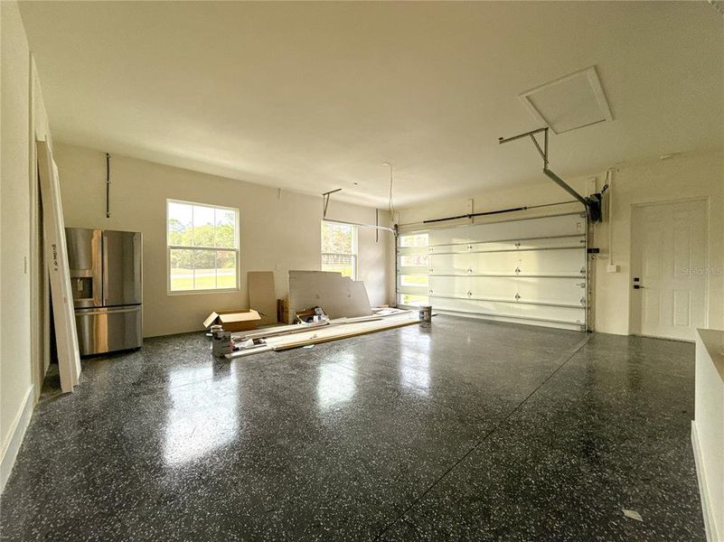 Spacious, unfurnished interior of a new home in , Dunnellon (Image 48).