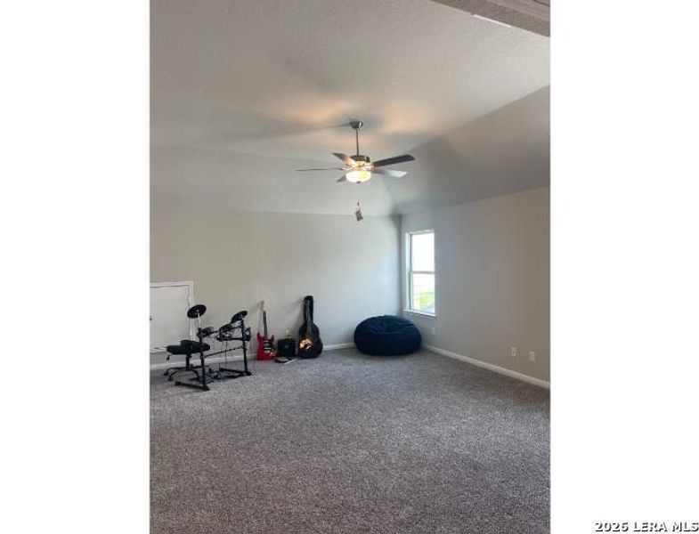 Spacious, unfurnished interior of a new home in Park Place, New Braunfels (Image 16). Spacious, unfurnished interior of a new home in Park Place, New Braunfels (Image 16).