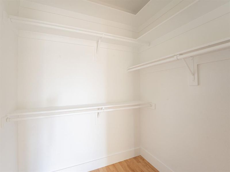 Spacious, unfurnished interior of a new home in , Dallas (Image 15).
