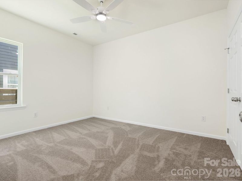 Spacious, unfurnished interior of a new home in , Midland (Image 19).