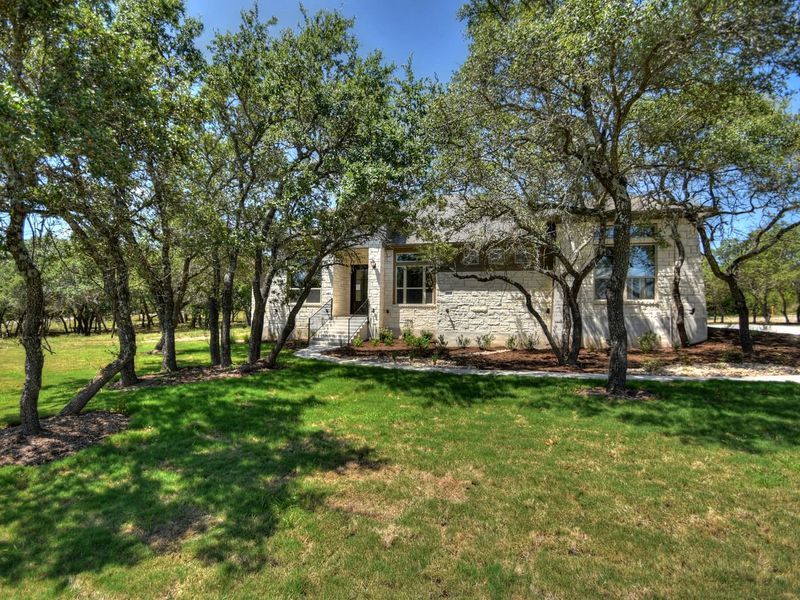 Image 532 representing the San Simeon I by Giddens Homes in Clearwater Ranch, Liberty Hill, TX.