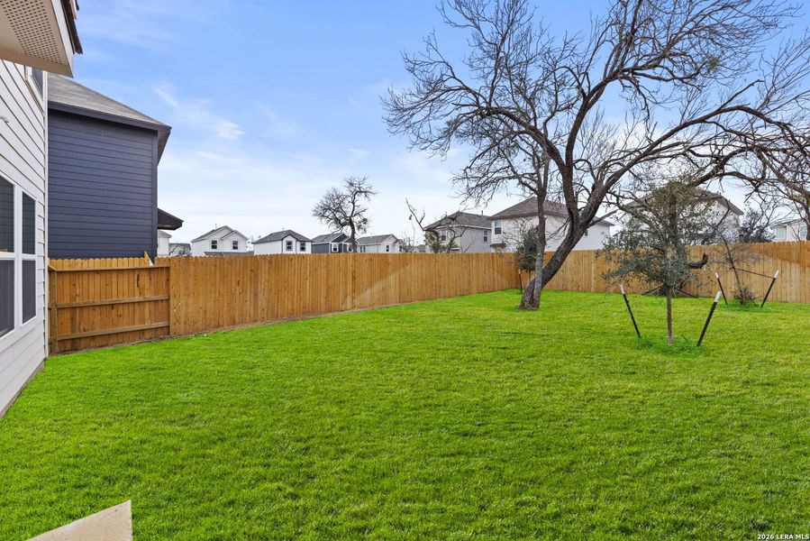 Exterior details and patio area of a home in Blue Ridge Ranch, San Antonio (Image 3).