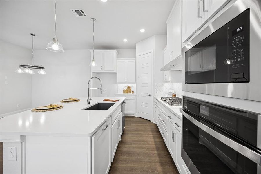 Furnished interior view inside a new home in The Retreat at Harvest, Argyle (Image 9). Furnished interior view inside a new home in The Retreat at Harvest, Argyle (Image 9).