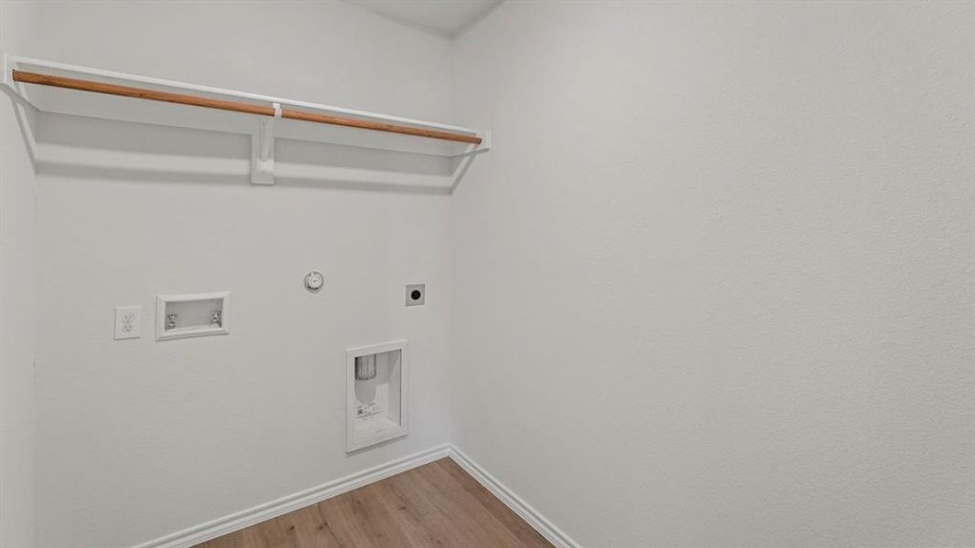 Furnished interior view inside a new home in Bluff Springs, Ferris (Image 16).