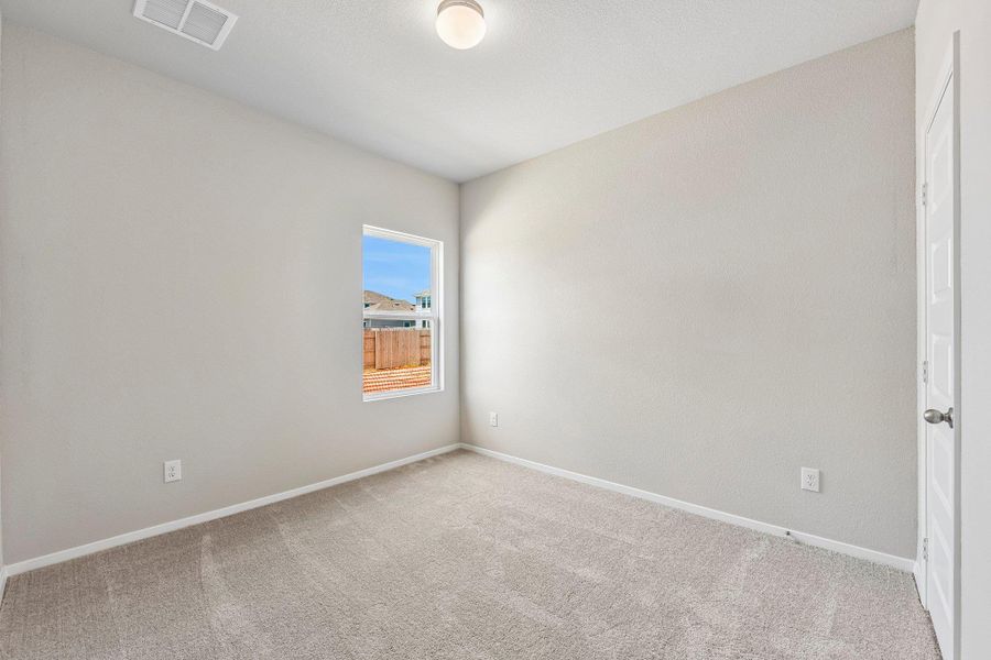 Spacious, unfurnished interior of a new home in Cascade, Liberty Hill (Image 21).