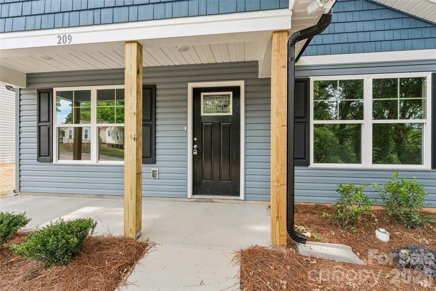 Exterior details and patio area of a home in , Kannapolis (Image 3).