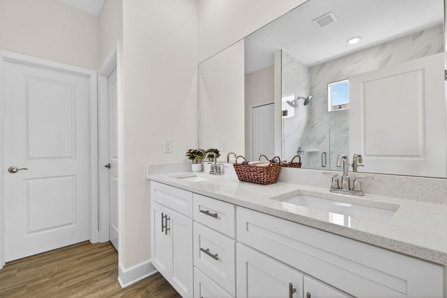 Representative furnished interior of a home built from the The Bluewater Cove by Sunlife Homes LLC in Cape Coral, Cape Coral (Image 28).