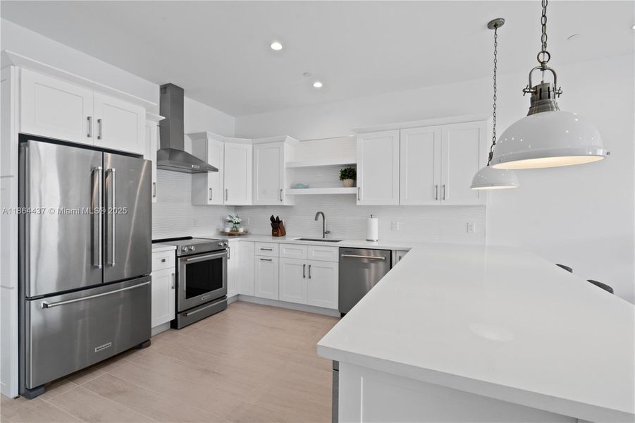 Furnished interior view inside a new home in , Islamorada, Village of Islands (Image 26).