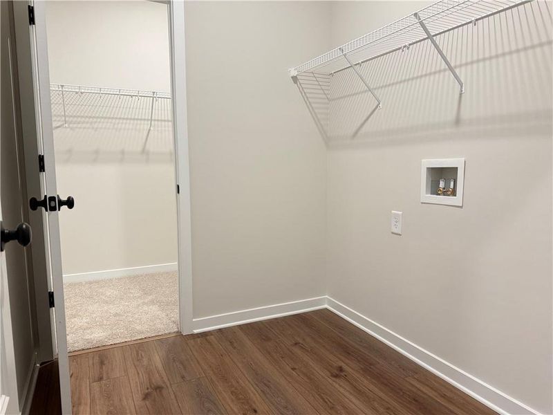Spacious, unfurnished interior of a new home in Ponderosa Farms Reserve, Gainesville (Image 19).