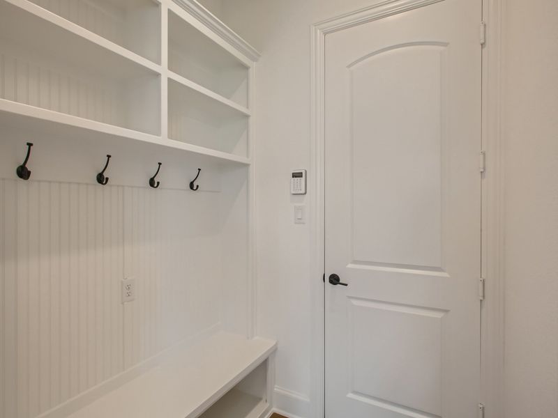 Plan 1708 Mud Room Representative Photo