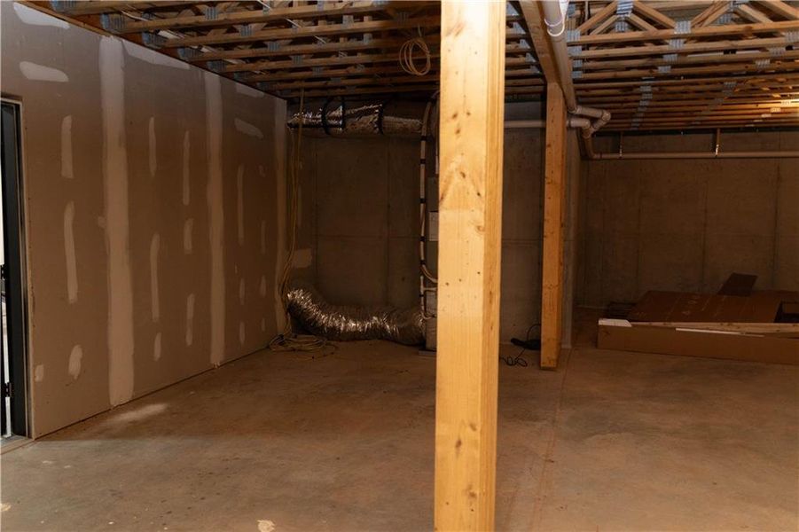 Image 85 of a home in .