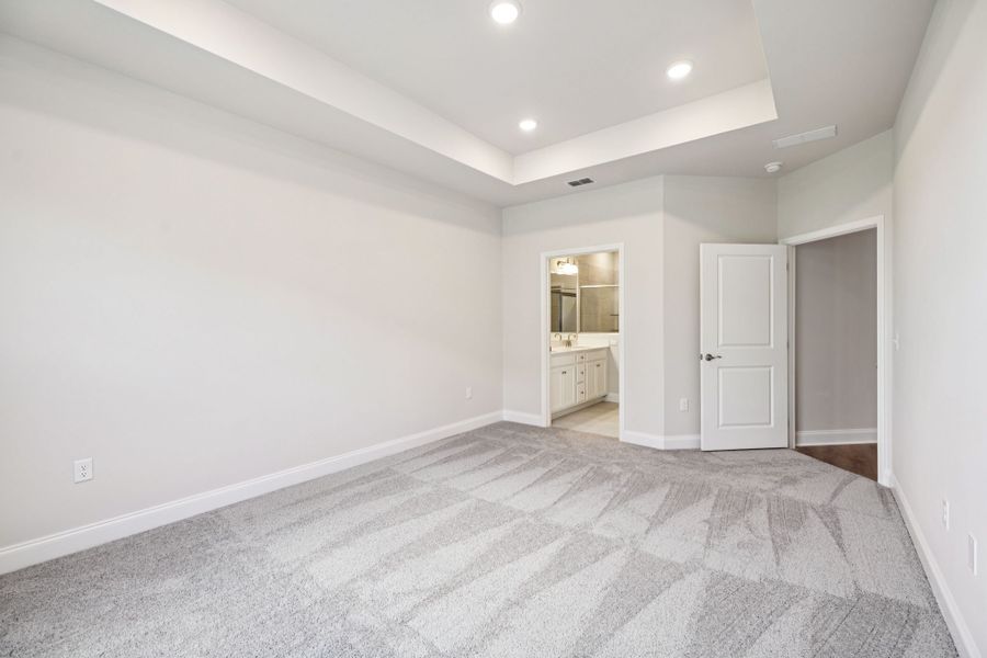 Representative unfurnished interior of a home built from the Hickory by Ashton Woods in Stewart's Glen | 55+ Community, Smyrna (Image 11).