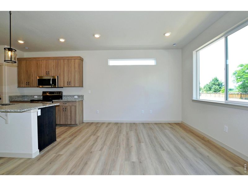Spacious, unfurnished interior of a new home in , Berthoud (Image 16).