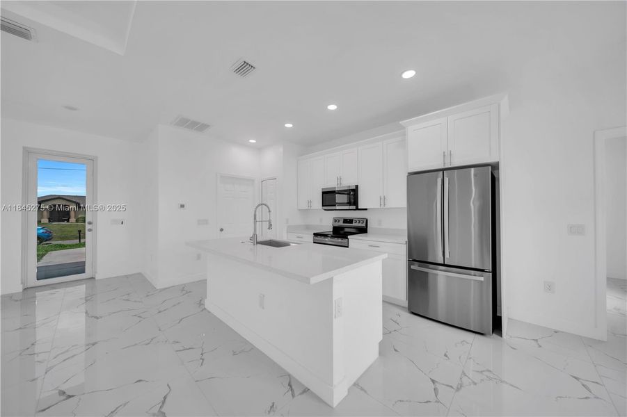 Image 34 of a home in .