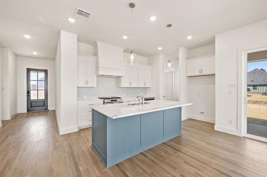 Furnished interior view inside a new home in Rocky Top Ranch, Reno (Image 11).