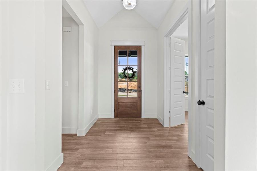 Spacious, unfurnished interior of a new home in , Lindale (Image 17).