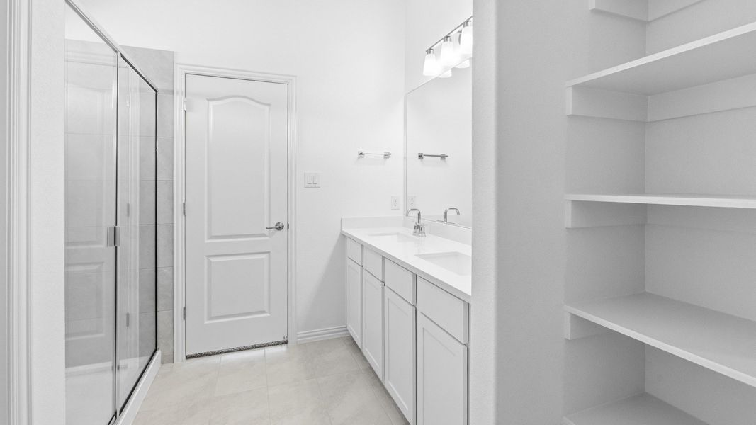 Furnished interior view inside a new home in Creeks Crossing, Elgin (Image 11).