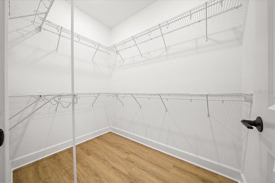 Spacious, unfurnished interior of a new home in , Weeki Wachee (Image 53).