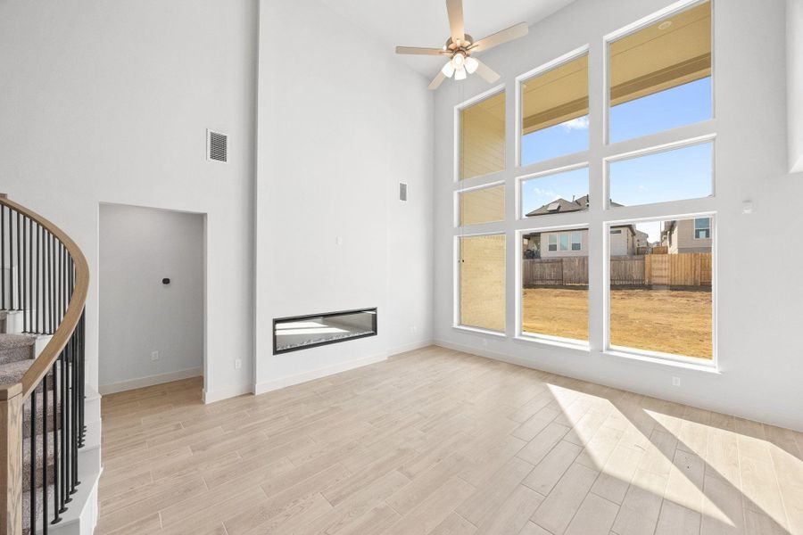 Spacious, unfurnished interior of a new home in Nolina, Georgetown (Image 20).