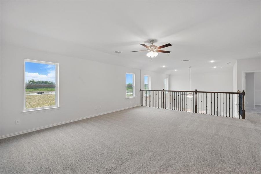 Spacious, unfurnished interior of a new home in Bel Air Village, Sherman (Image 19).