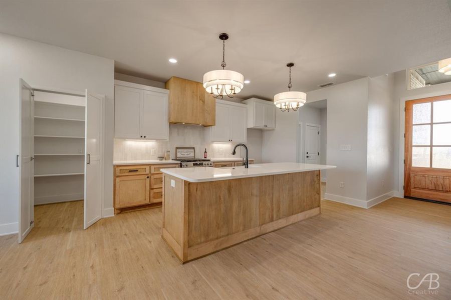 Furnished interior view inside a new home in , Abilene (Image 25).