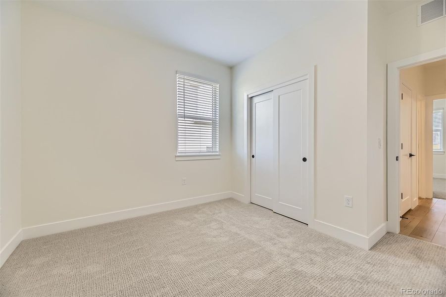 Spacious, unfurnished interior of a new home in , Elizabeth (Image 21).