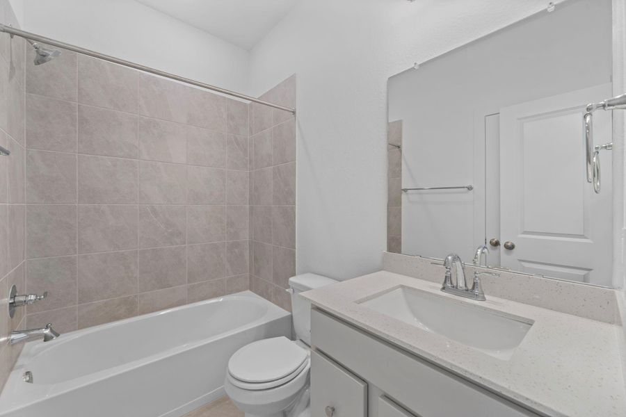 Furnished interior view inside a new home in Sienna 45', 50', Missouri City (Image 13). Furnished interior view inside a new home in Sienna 45', 50', Missouri City (Image 13).