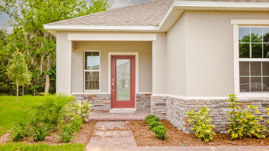 Exterior details and patio area of a home in Heritage Station, Punta Gorda (Image 3).
