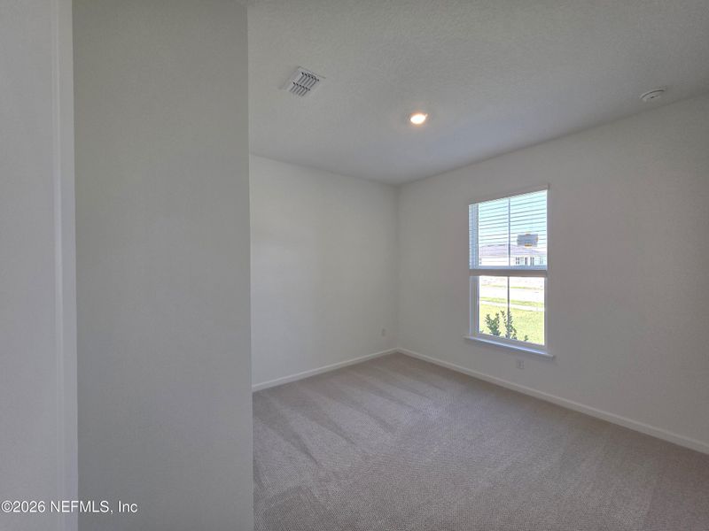 Spacious, unfurnished interior of a new home in Hyland Trail, Green Cove Springs (Image 21).