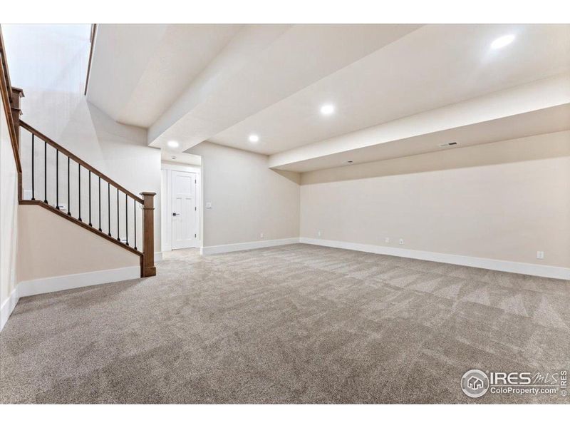 Spacious, unfurnished interior of a new home in , Berthoud (Image 31).