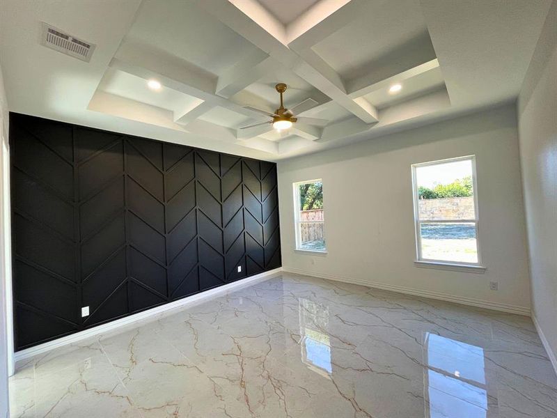 Spacious, unfurnished interior of a new home in , Weatherford (Image 30).