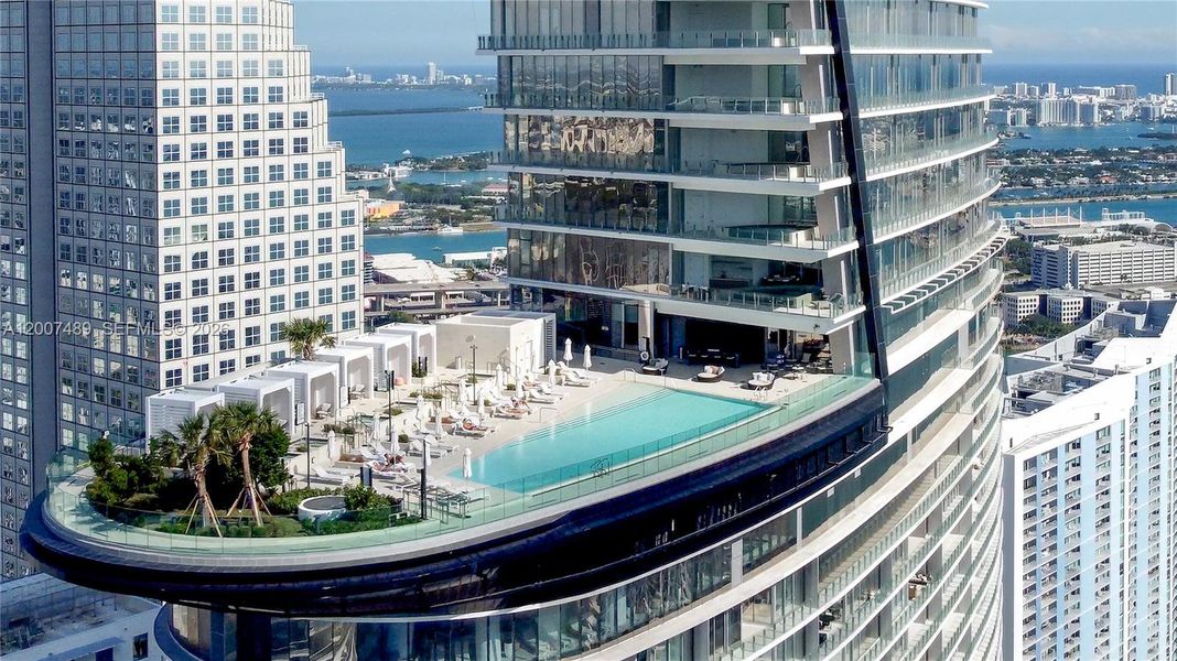 Condo located in Miami, FL showcasing its design and architecture (Image 25). Condo located in Miami, FL showcasing its design and architecture (Image 25).