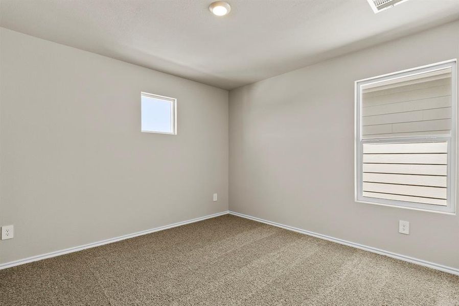 Spacious, unfurnished interior of a new home in , Fort Worth (Image 14).