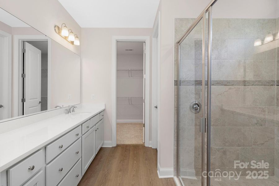 Furnished interior view inside a new home in Handsmill on Lake Wylie, York (Image 6).