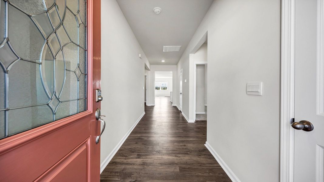 Spacious, unfurnished interior of a new home in Livingston Woods, Irmo (Image 12). Spacious, unfurnished interior of a new home in Livingston Woods, Irmo (Image 12).