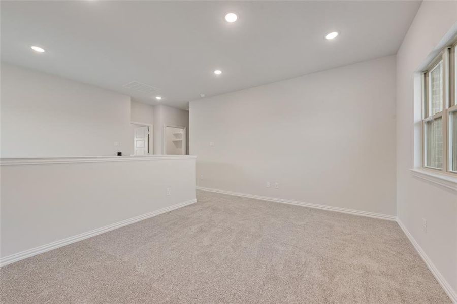 Spacious, unfurnished interior of a new home in Spiritas Ranch, Little Elm (Image 16).