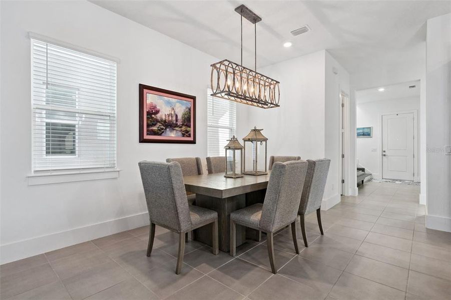 Furnished interior view inside a new home in , Winter Garden (Image 10).