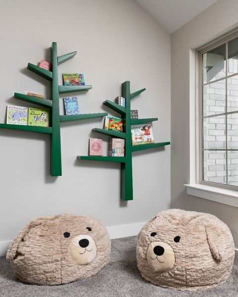 Representative furnished interior of a home built from the Dylan by Tri Pointe Homes in Inspiration Collection at LaPrelle, Fort Worth (Image 9).